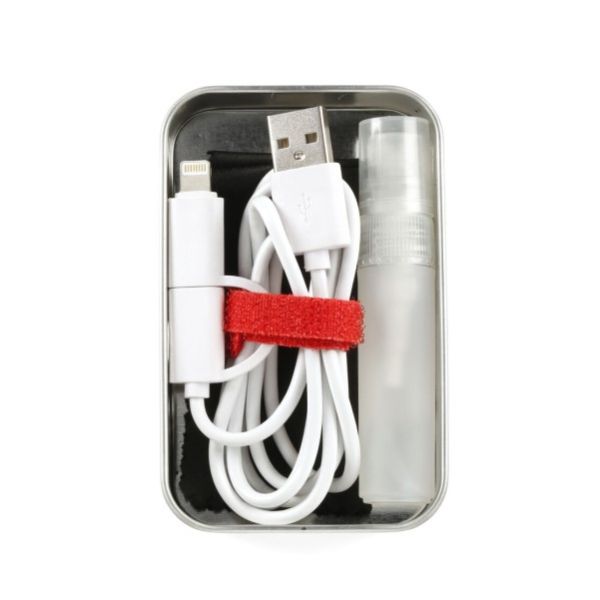 Kikkerland-Emergency-Tech-Kit-1