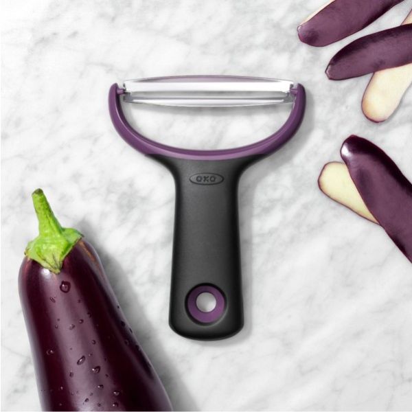 OXO-Peeler-Large-Vegetables