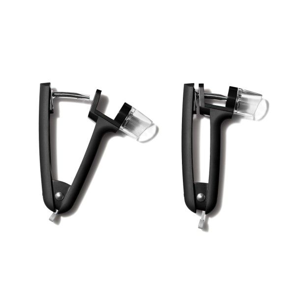 OXO-Cherry---Olive-Pitter-2