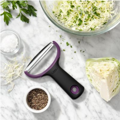 OXO-Peeler-Large-Vegetables-2