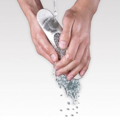 Joseph-Joseph-Rocker-Garlic-Crusher-3