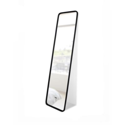 Umbra-Hub-Leaning-Mirror-3