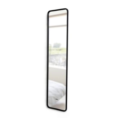 Umbra-Hub-Leaning-Mirror-1