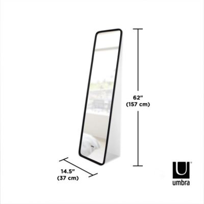 Umbra-Hub-Leaning-Mirror-4