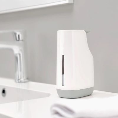 Joseph-Joseph-Slim-Compact-Soap-Pump-Gray/White-2