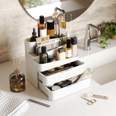 Umbra-Glam-Cosmetics-Organizer-8