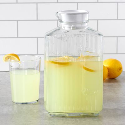 Bistro Pitcher with Stopper 2qt 1.89L