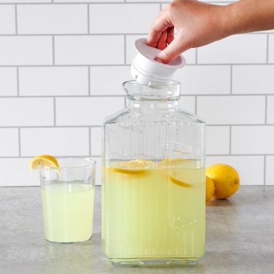 Bistro-Pitcher-with-Stopper-2qt-1.89L