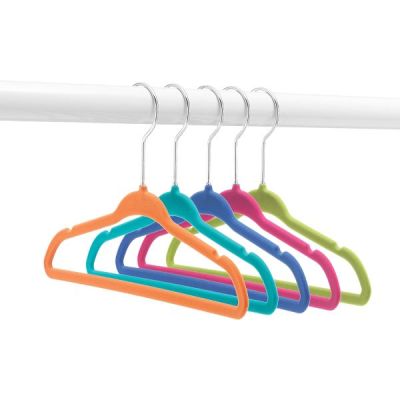 Spacemaker-Kids-Hangers-set-of-30-1