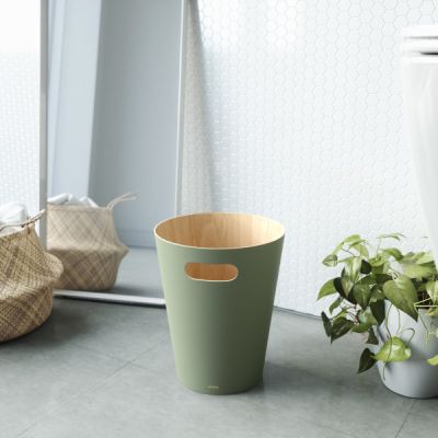 Umbra-Woodrow-Trash-Can-Spruce-3