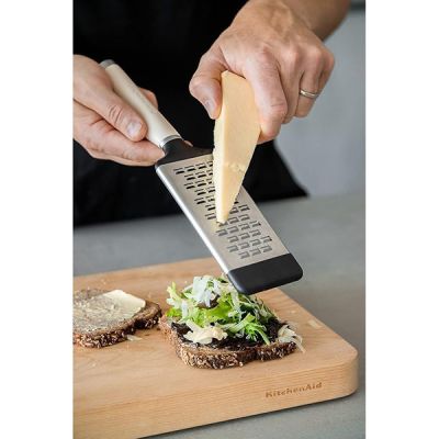 Kitchen-Aid-Etched-Medium-Grater---Cream