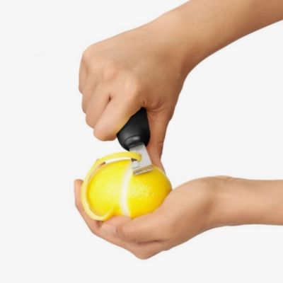 OXO-Citrus-Zester-2