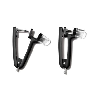 OXO-Cherry---Olive-Pitter-2