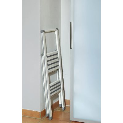 Iladi-Two-Step-Ladder-White-4
