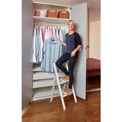 Iladi-Two-Step-Ladder-White-5