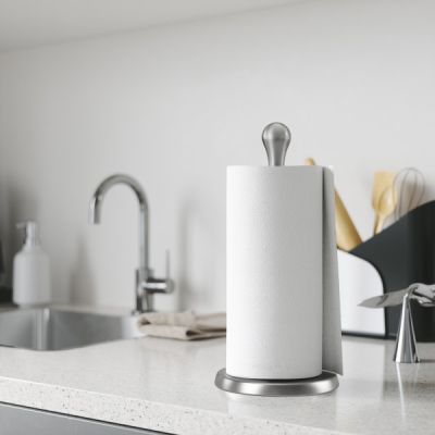 Umbra-Tug-Paper-Towel-Holder-4