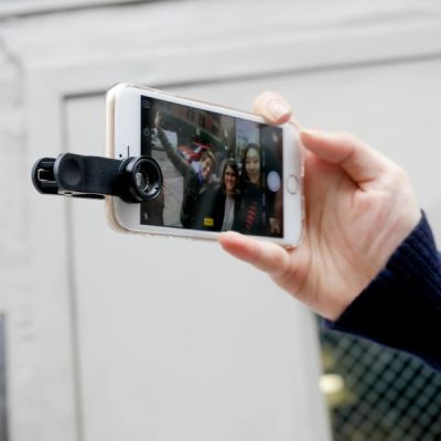 Kikkerland Clip Lens Set