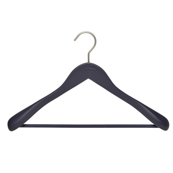 Pacific-Suit-Hanger-1