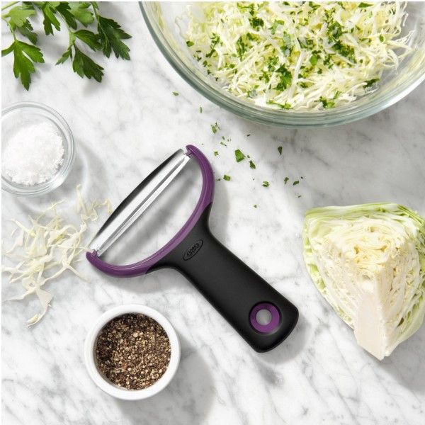 OXO-Peeler-Large-Vegetables-2