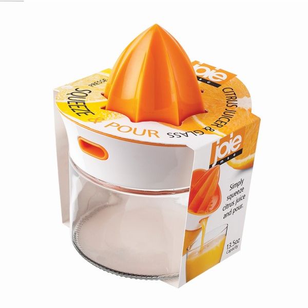 Squeeze-&-Pour-Citrus-Juicer-&-Glass-1
