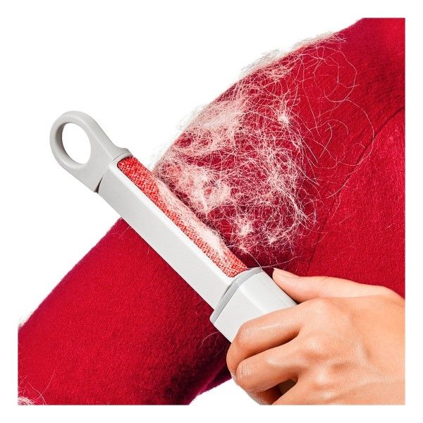 OXO-On-the-Go-Lint-Brush-2