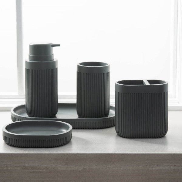 Corbett-Toothbrush-Holder-Shadow-1
