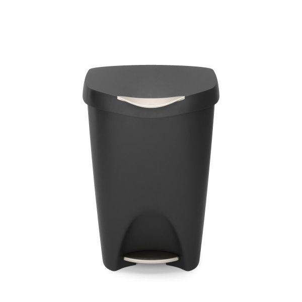 Umbra-Brim-Step-Can-Black-1