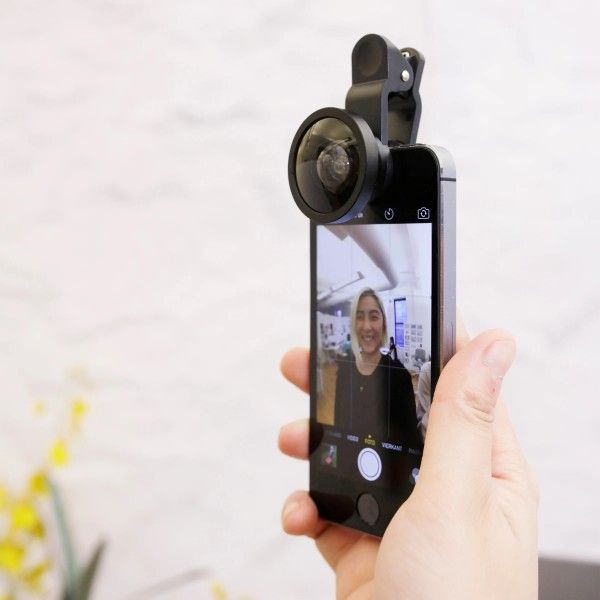 Kikkerland-Super-Wide-Angle-Selfie-Clip-Lens