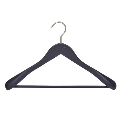 Pacific-Suit-Hanger-1