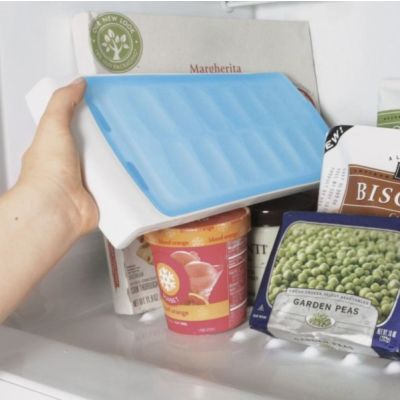 OXO-No-Spill-Ice-Cube-Tray-1