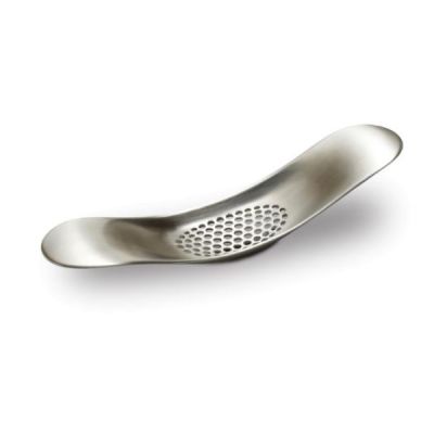 Joseph-Joseph-Rocker-Garlic-Crusher-5