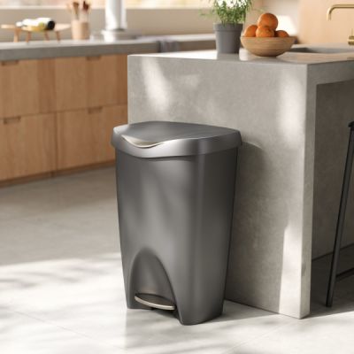 Umbra-Brim-Step-Can-Silver-7