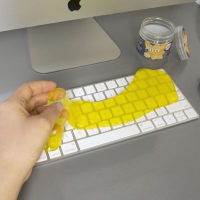 Kikkerland-Cleaning-Putty-2