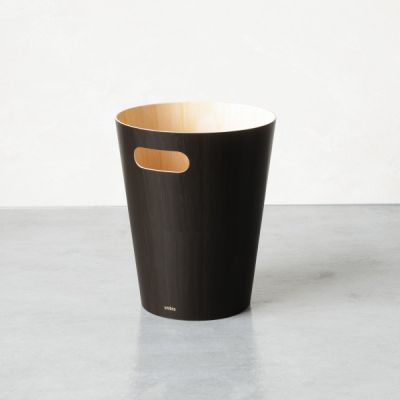 Umbra-Woodrow-Trash-Can-Black-Natural-4