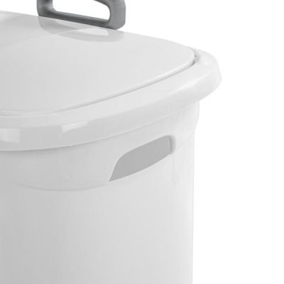 Sterilite-Ultra-Wheeled-Hamper-5