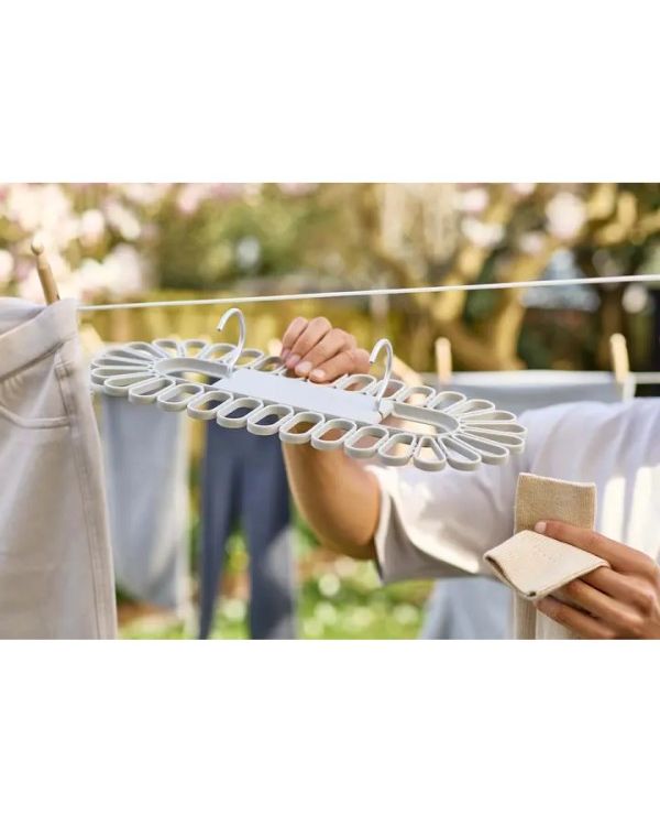 Petal-Quick-Grip-Drying-Hanger